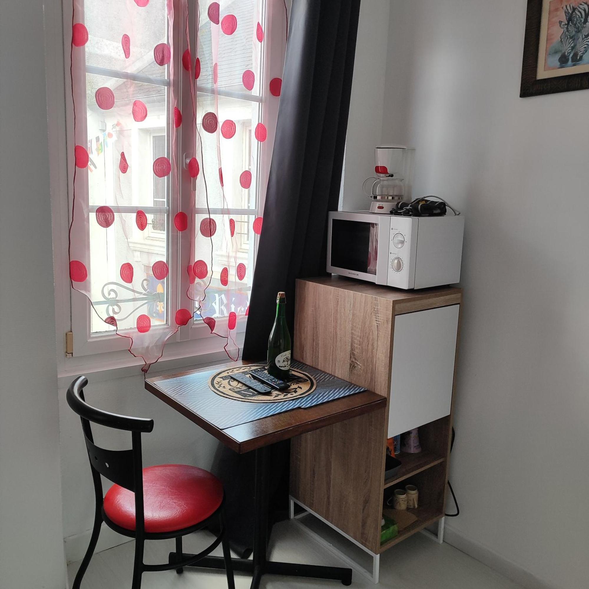 Gite Pour 6 Ou Chambre Pour 2 A Formigny ภายนอก รูปภาพ